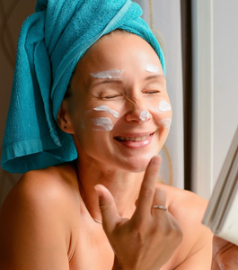 5 Diy Eye Cream Recipes For Crow's Feet, Puffiness and Dark Circles, and More