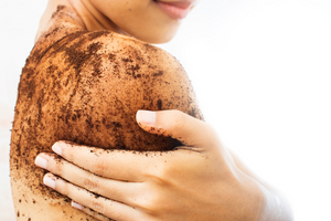 Best Body Scrub: 5 DIY Recipes
