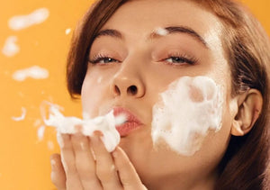 How to Remove Sunscreen the Right Way