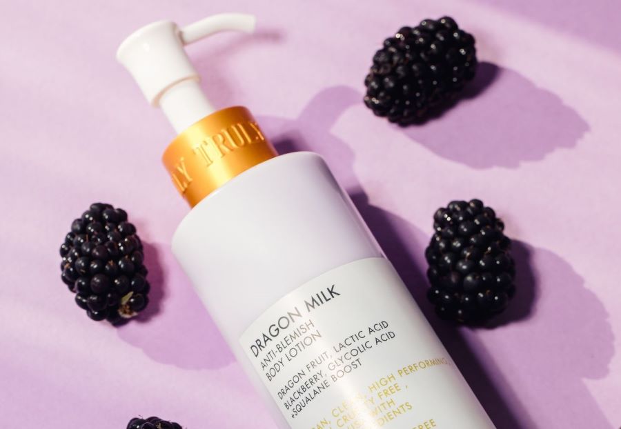Lactic Acid vs Glycolic Acid: What's the Difference?